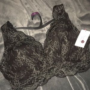 NWT Secret Treasures 2X Sexy Black Floral Lace Bralette